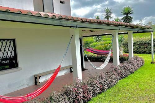 Hermosa Casa de Campo A 10min de La Ciudad