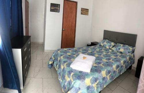 Hostal Bravo Surf Camp Punta Rocas