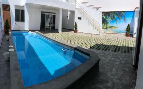 Hostal Bravo Surf Camp Punta Rocas
