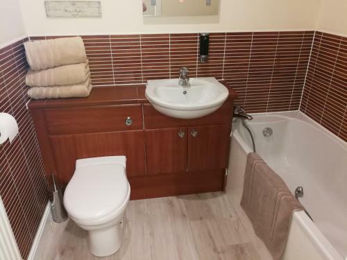 Stewartfield Gardens Apartment
