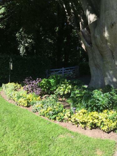 Crossways Self-catering Cottage - Self Contained