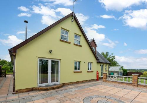 High Grove Lodge
