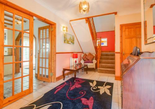 High Grove Lodge