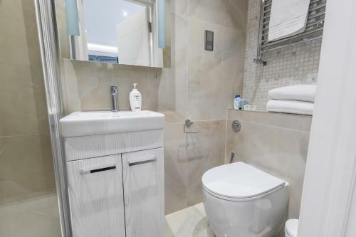 Hostal Ta House