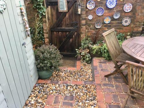 Pebble Cottage
