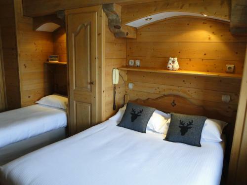 Hotel Le Caprice Des Neiges H�tels-chalets De Tradition