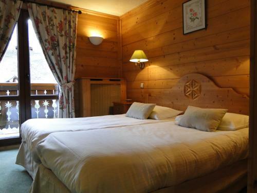 Hotel Le Caprice Des Neiges H�tels-chalets De Tradition
