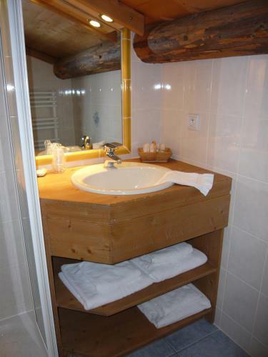 Hotel Le Caprice Des Neiges H�tels-chalets De Tradition