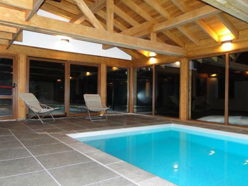 Hotel Le Caprice Des Neiges H�tels-chalets De Tradition