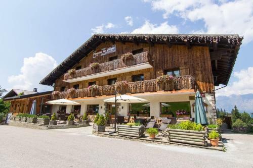 Hotel Le Caprice Des Neiges H�tels-chalets De Tradition