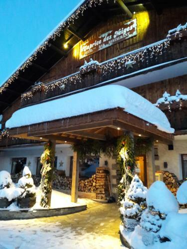 Hotel Le Caprice Des Neiges H�tels-chalets De Tradition