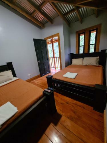 Hostal Mountain View Lodge