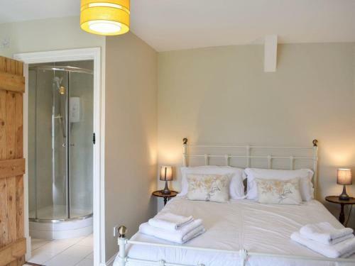 The Farmhouse - Uk31126