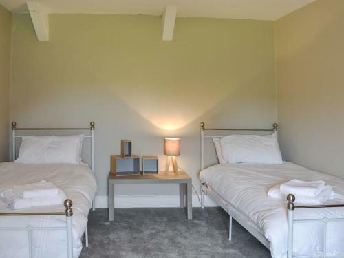 The Farmhouse - Uk31126