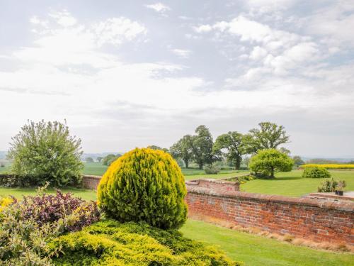 Kenwick Farm House