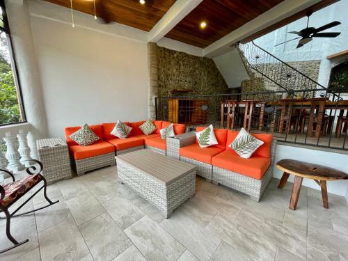 Villa Casa Castillo, 3 Or 6 Bdr, Manuel Antonio, Ocean View