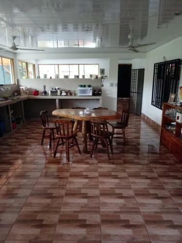 Hostal Casa Champion