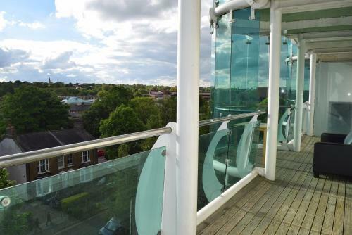 Tranquil Apartment With Stunning Views