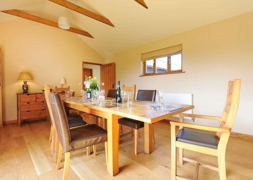 Apartamento Suffolk Getaway With Hot Tub