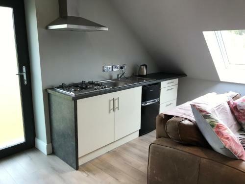 Lakeside Studio 1 Loft Apartment