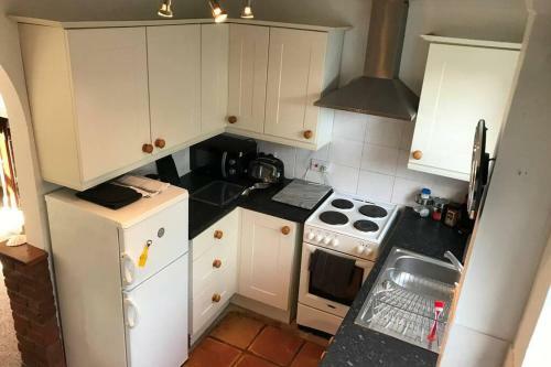 Attractive 2 Bed Cottage In Hempton Fakenham