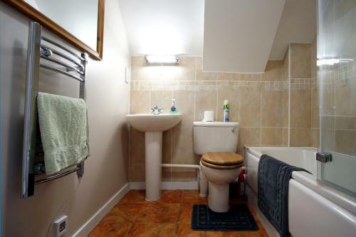 Stunning Central Exeter Apartment With Balcony And Fantastic View