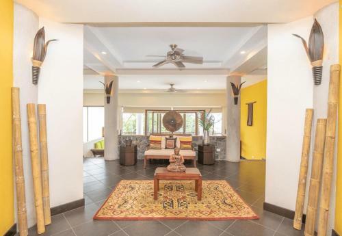 Villa Perezoso Luxury Mansion