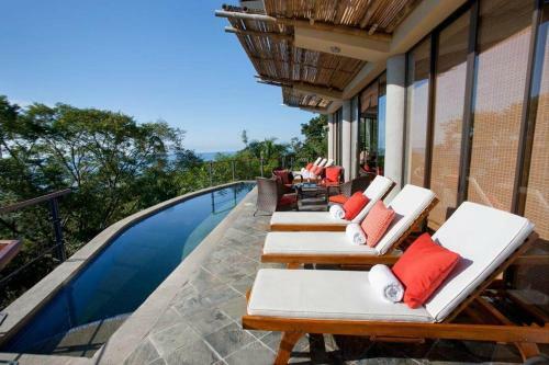 Villa Perezoso Luxury Mansion