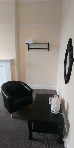 Hostal Mayfair Guest House
