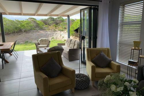 402 In Romansbaai