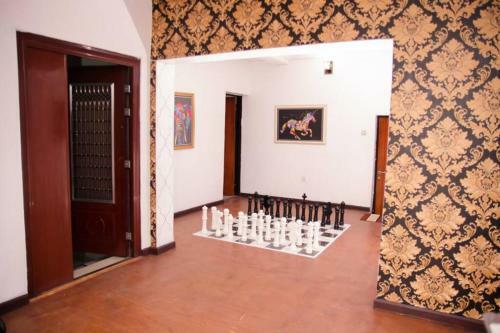 Apartamento A Serene 5 Bedroom Residential Home