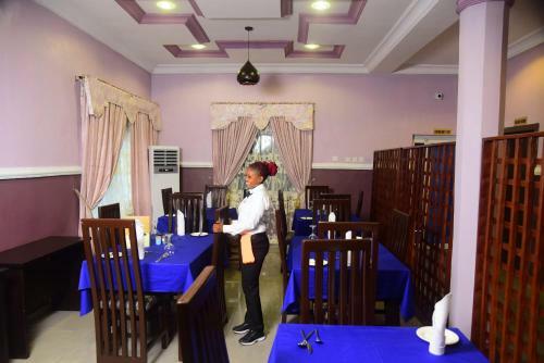 Goshen Grand Hotel