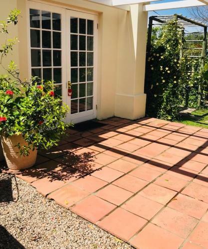 Hostal Oak Tree Garden Cottage