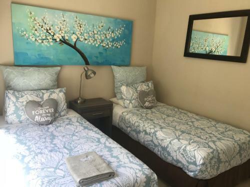 Hostal Bay Breeze Guesthouse