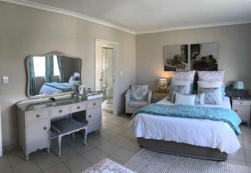 Hostal Bay Breeze Guesthouse