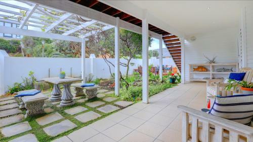 Beach House 11b