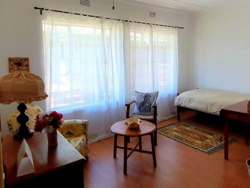 Hostal L'orange Guesthouse