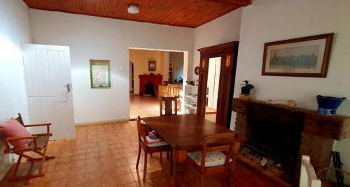 Hostal L'orange Guesthouse