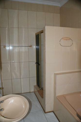 Hostal Ashtree Guesthouse