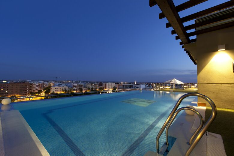 Hotel C�rdoba Center