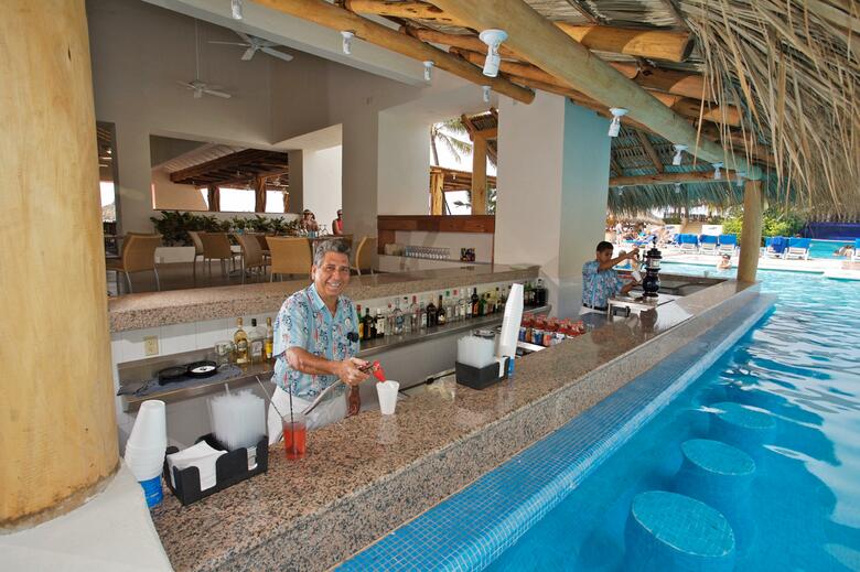 Hotel Park Royal Ixtapa