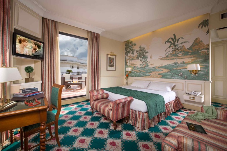 Hotel Donna Laura Palace