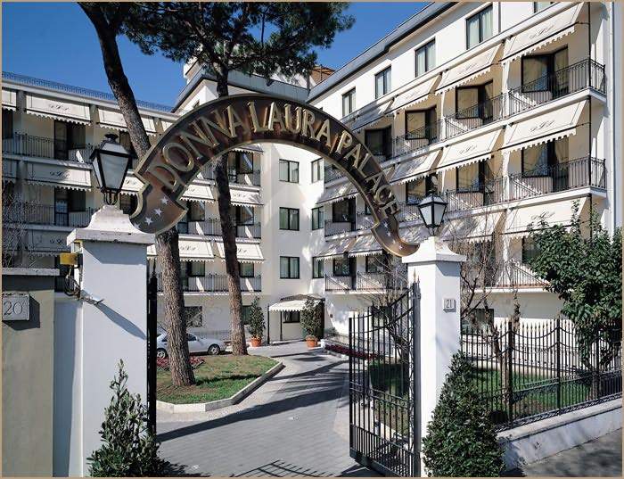 Hotel Donna Laura Palace