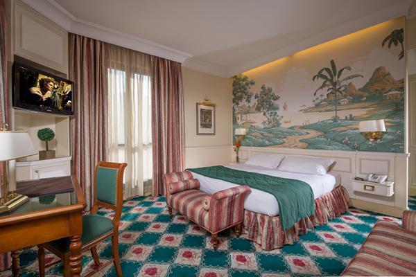 Hotel Donna Laura Palace