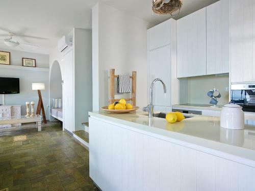 Paradisso Beach Villas