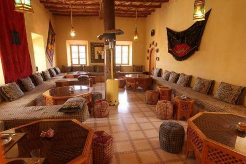 Hostal Defat Kasbah