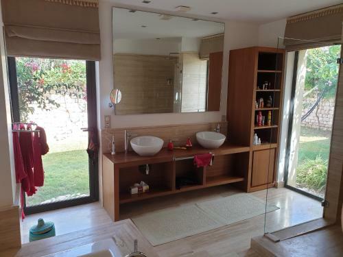 Villa La Fianc�e Du Vent