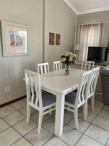 Apartamento Herolds Bay Accommodation - Smalstaan Upstairs