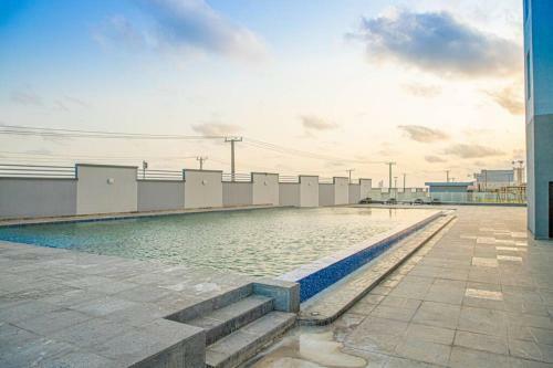 Great Oceanview Apartment Near Landmark Beach-2br