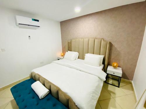 Shortlethomes - 5 Star Short Let Apartment In Lekki Phase 1